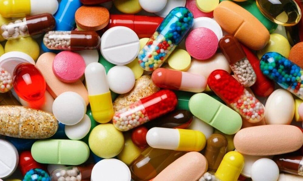 Eng breet Palette vun Drogen fir Cystitis bei Fraen